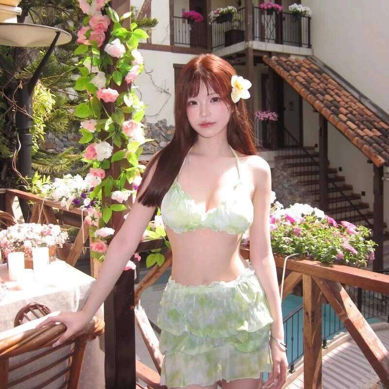 Women's Premium Bikini Set Vintage Ditsy Floral Brightening 3 Piece Cover Up Low Waisted Beach Pool Vacay Swimsuit Z260301