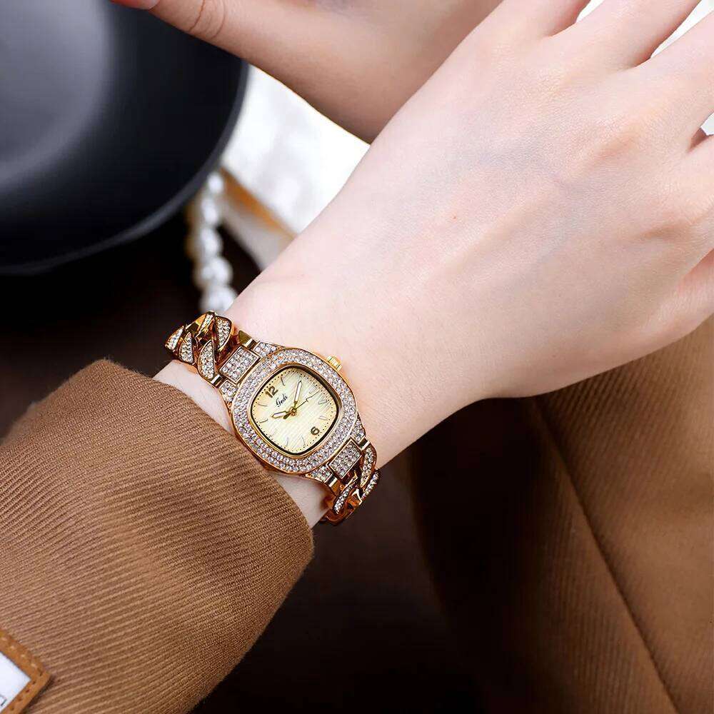 UTHAI CQ508 52103 Light exquisite full diamond women's fashion trend sparkling starry quartz H260228