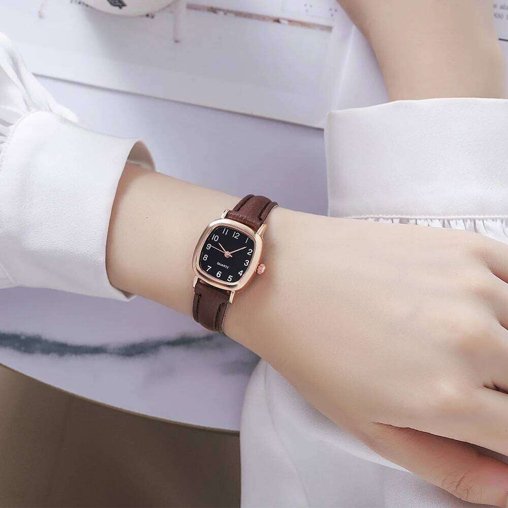 Women's Fashion Small Arabic Quartz es Leather Band Wristes H260228