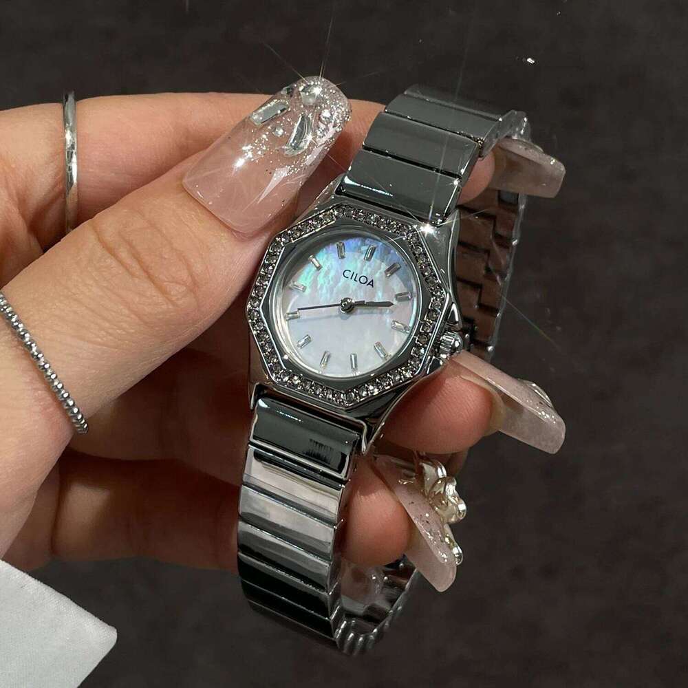 CILOA New Women's Retro Niche Light Artistic Fashion Quartz H260228