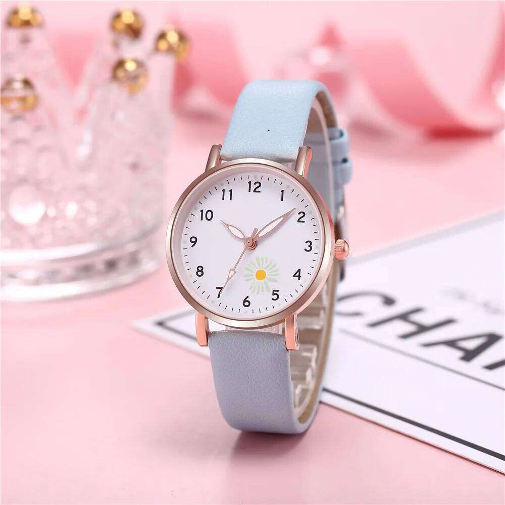 Little Daisy Women's Simple and Fresh Luminous Quartz H260228