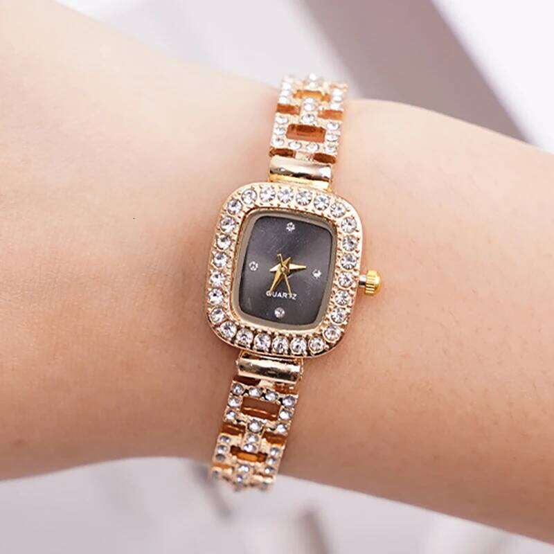 1pc-Adjustable Chain Square Small Women's Quartz Christmas, Valentine's Day Gift H260228