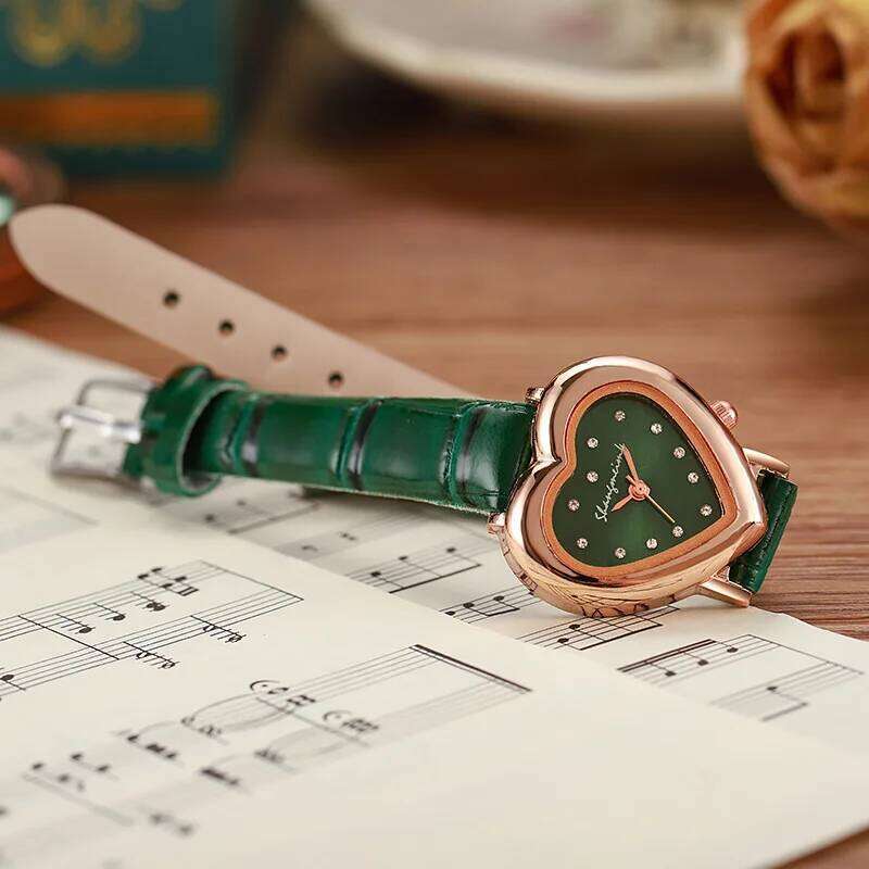 Women's Fashion Rhinestone Heart Dial Leather Band Quartz es H260228