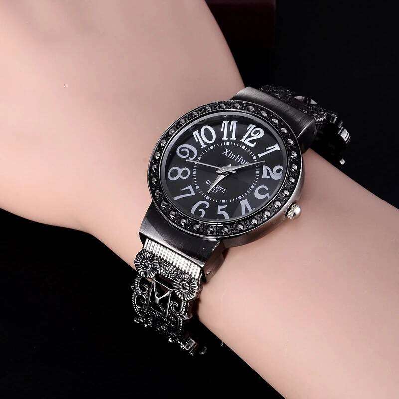 Vintage Women Black Quartz Wrist Unisex Special Antique Clock Elegant Casual Steel Female Mujer Bangle Reloj H260228