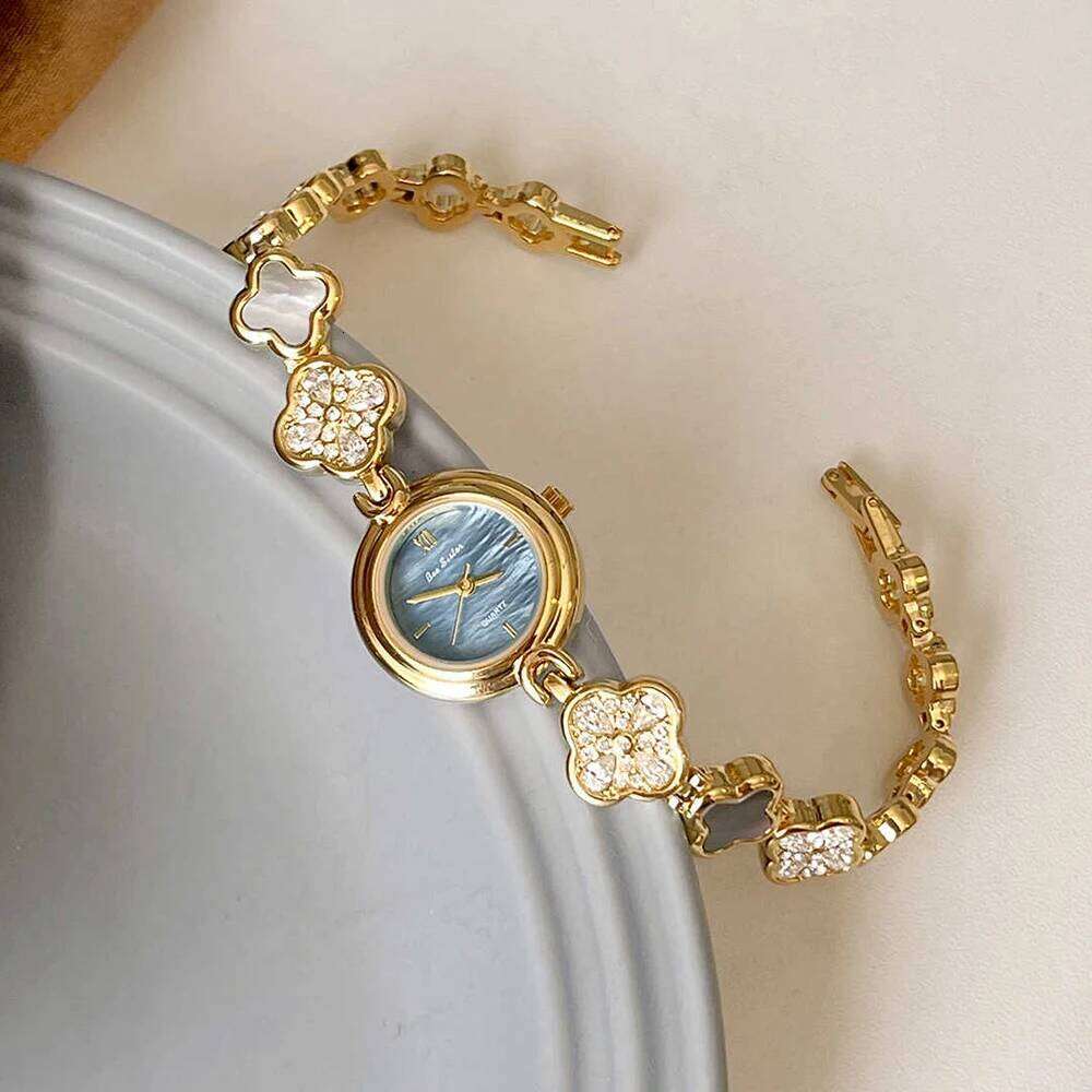 Elegant Blue shell Dial Women's es Fashion Gold Ladies Diamond Floral 2026 Quartz Wristes Gift H260228