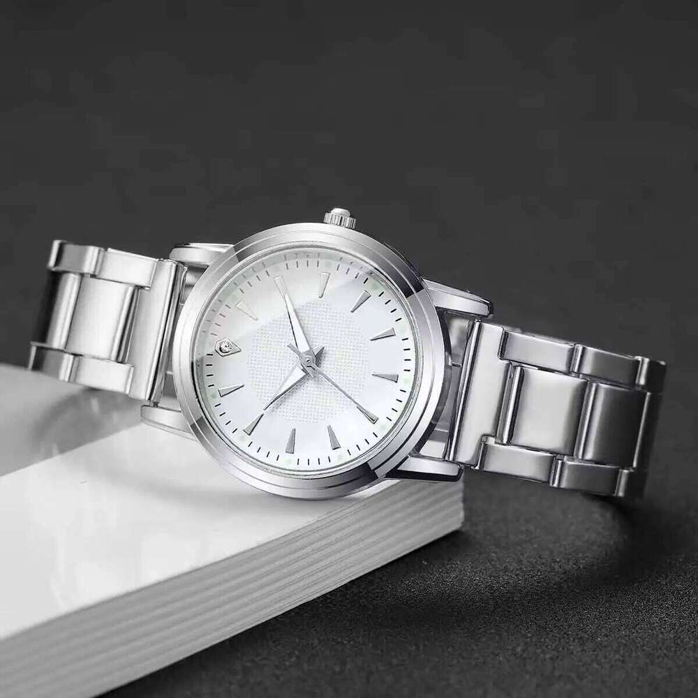 Fashion Women es Simple Dial Alloy Band Analog Quartz Wrist Reloj Mujer Girls Clock GiftWithout Box H260228