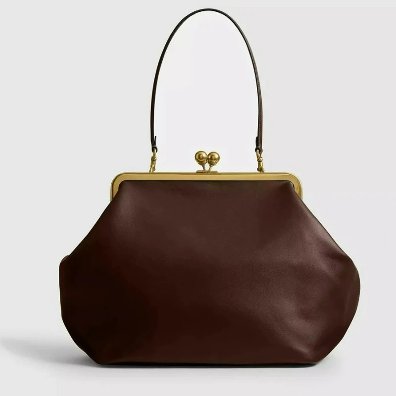 Largecapacity Handheld Party and Dinner Bag Light n Fashionable Clutch Versatile Singleshoulder Tote 260227