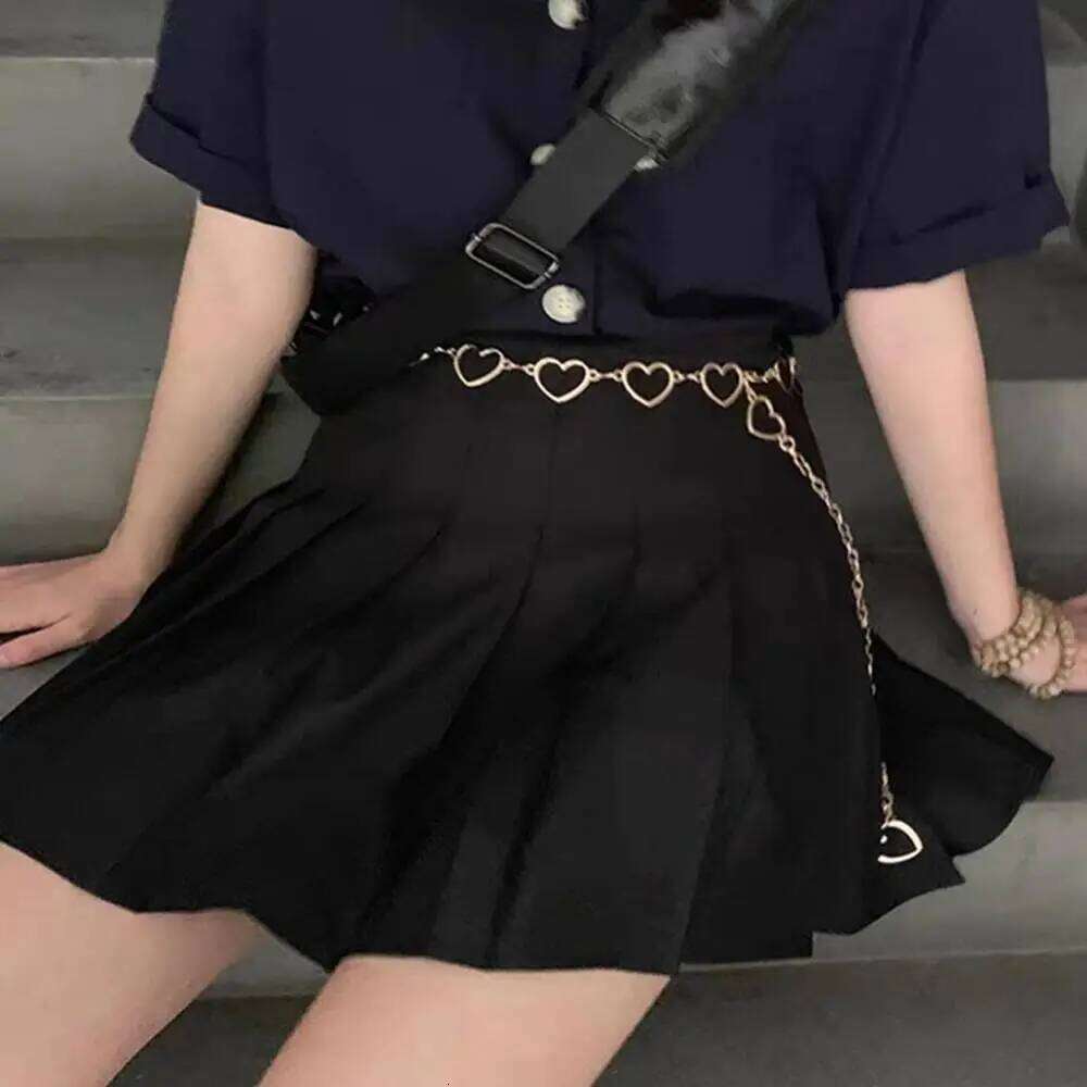 Waistband Pants Classic Chain Heart Hollow Girdle For Women Hip Hop Style Fashion Fine 105cm Waist Belts Trendy H260228