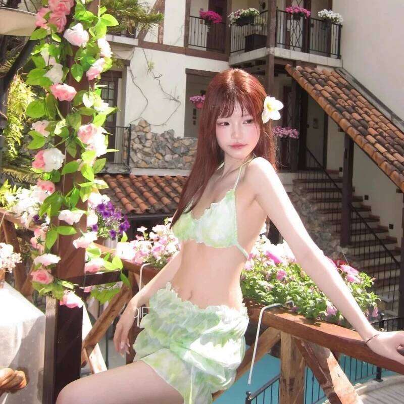 Women's Premium Bikini Set Vintage Ditsy Floral Brightening 3 Piece Cover Up Low Waisted Beach Pool Vacay Swimsuit Z260301