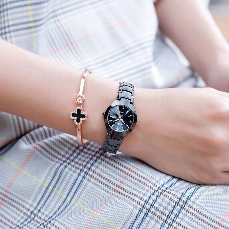 High Quality es Women Fashion 2025 Luxury Brand Quartz Ladies Small Dial Calendar Montre Femme H260228
