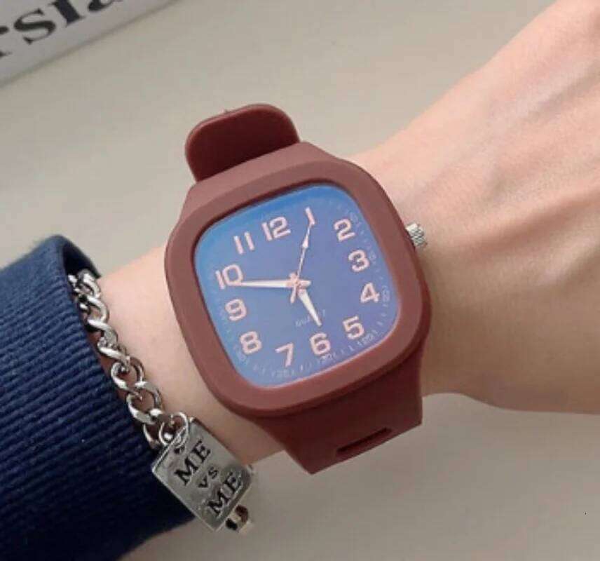 New Cute Pink Square Women Casual Sport Whitees Silicone Band Quartz Wristes Ladies Gilrs Students Reloj H260228