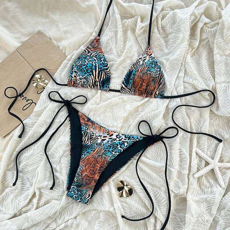 2025 Sexy Leopard Print Two Piece Swimsuit Triangle Bra Suspender Halter Backless Bikini Set Beach Vacation Lace-up Swimwear Z260301