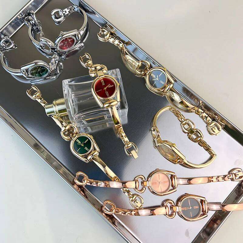 Fashionable Retro Button Wristband Quartz for Women Casual High-End Feel New Model Women's H260228
