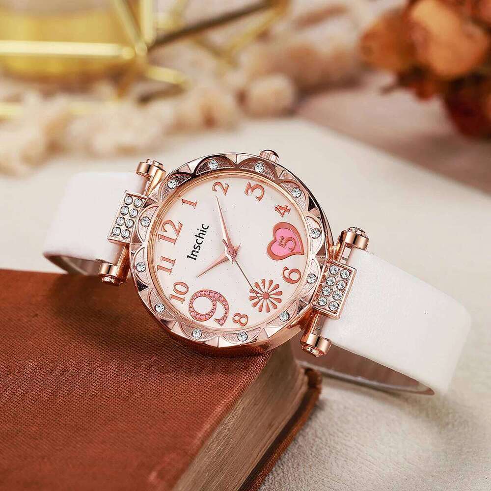 New Lovely Diamond Heart Leather Strap Women's Quartz for Christmas and Halloween Gifts H260228