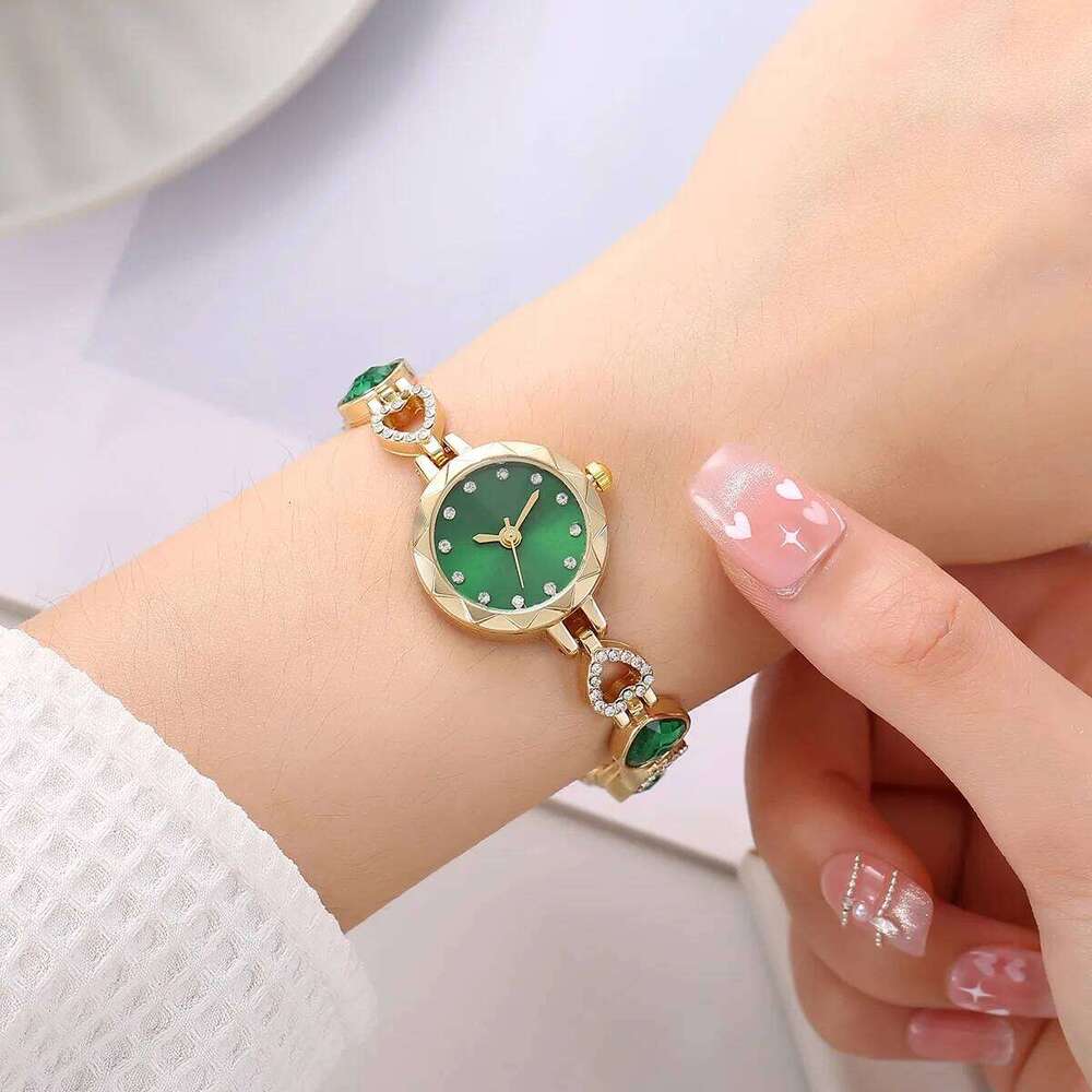 Simple Love Small Dial Diamond Women's Quartz H260228