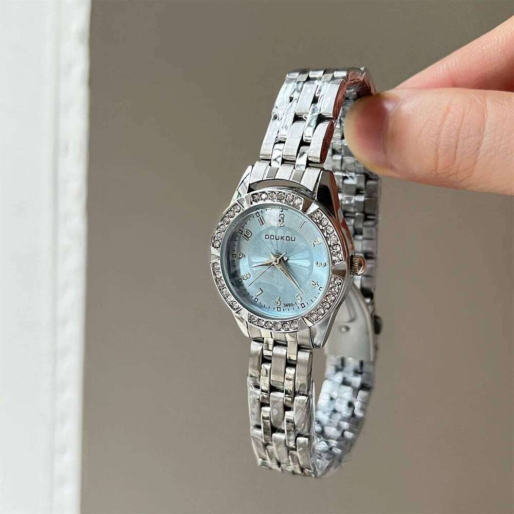 Diamond Studded Dial for Women Steel Strap Fashion Ladies Quartz Wristes Gift Dropshipping Female Clock H260228