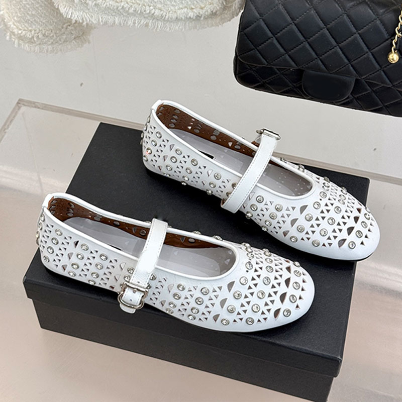 Famous designer hollowed out rhinestone Mary Jane shoes 2026SS womens sandals calf leather leather upper rhinestone decoration classic women casual flat shoes