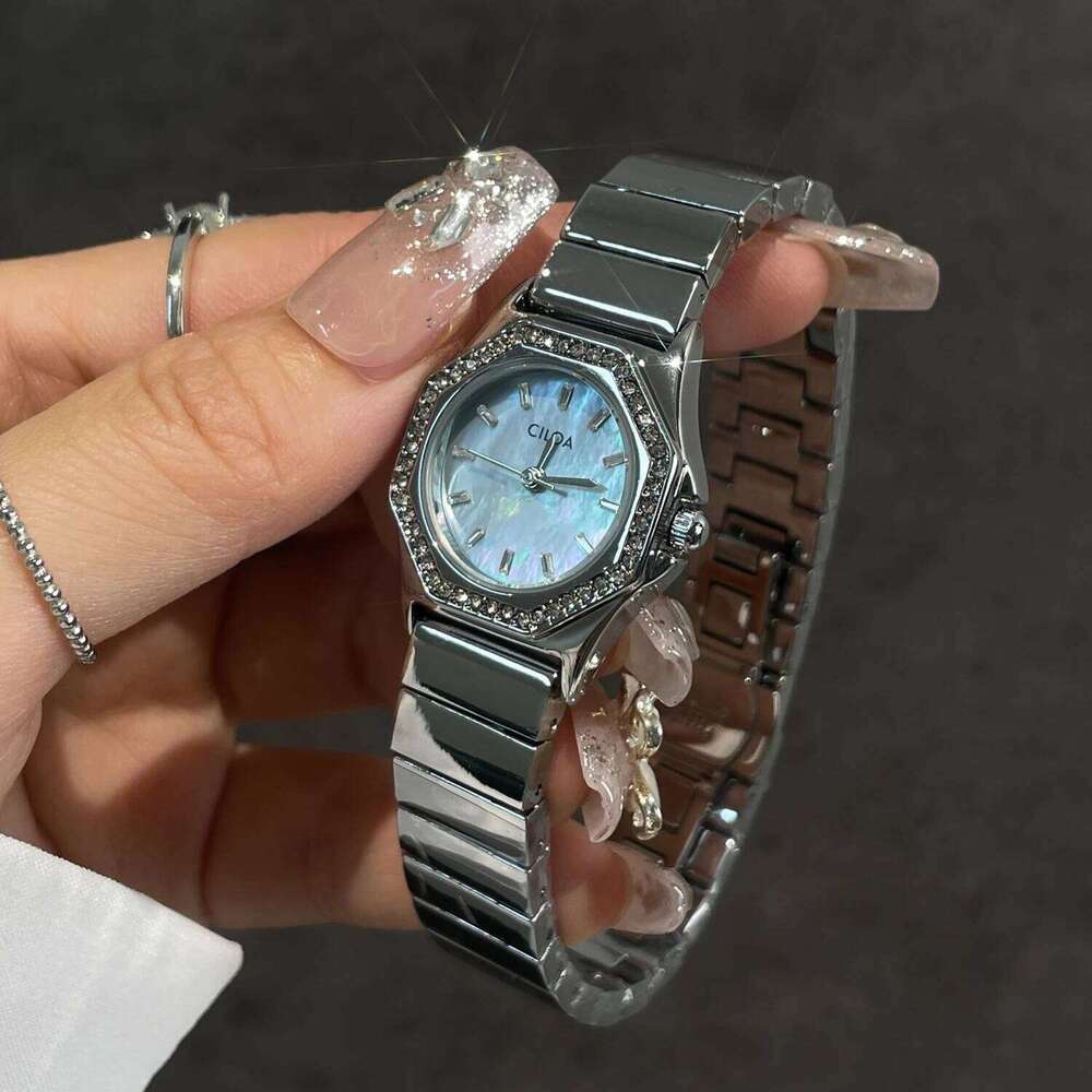 CILOA New Women's Retro Niche Light Artistic Fashion Quartz H260228