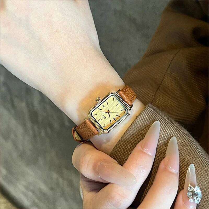 2026 GEDI Brand Women Square Dial Retro Diamond Inlaid Light Luxury Leather Waterproof Female Fashion Quartz Clock es H260228