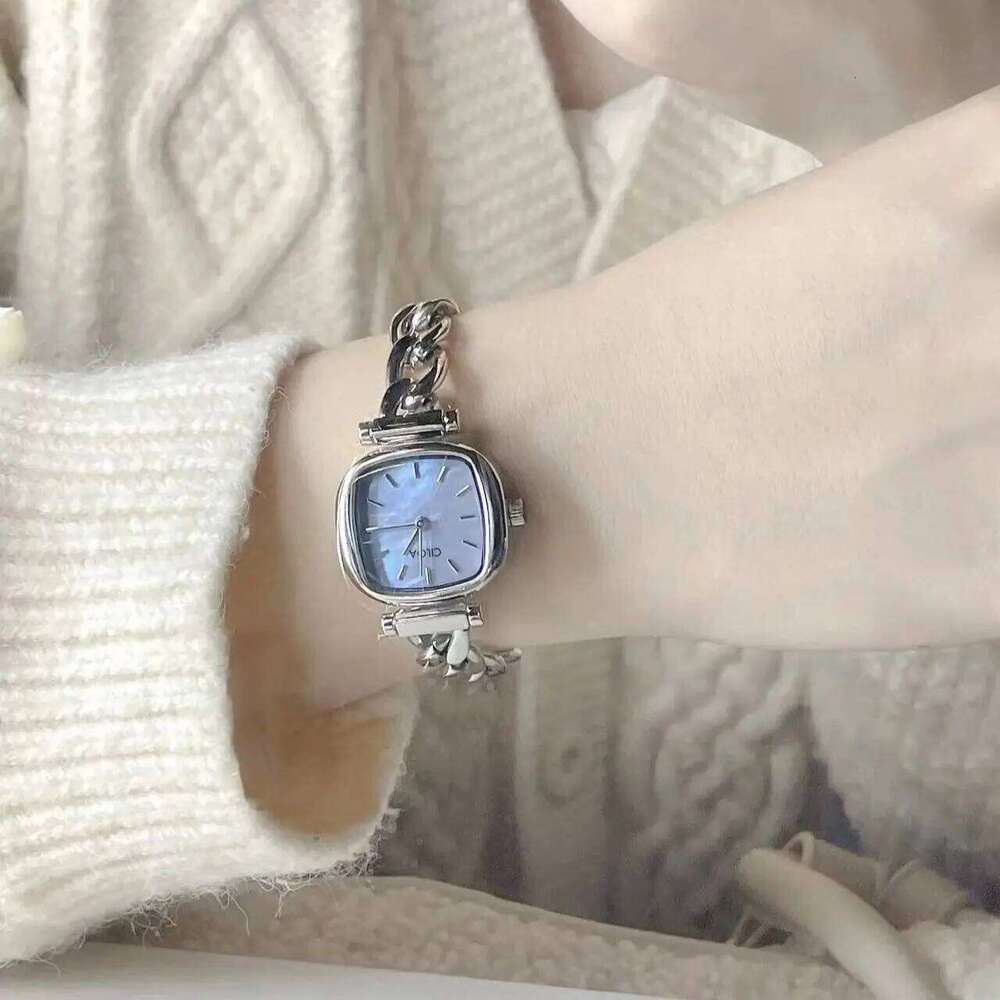 CILOA Women's Niche -Style Elegant Fashionable Quartz Waterproof H260228