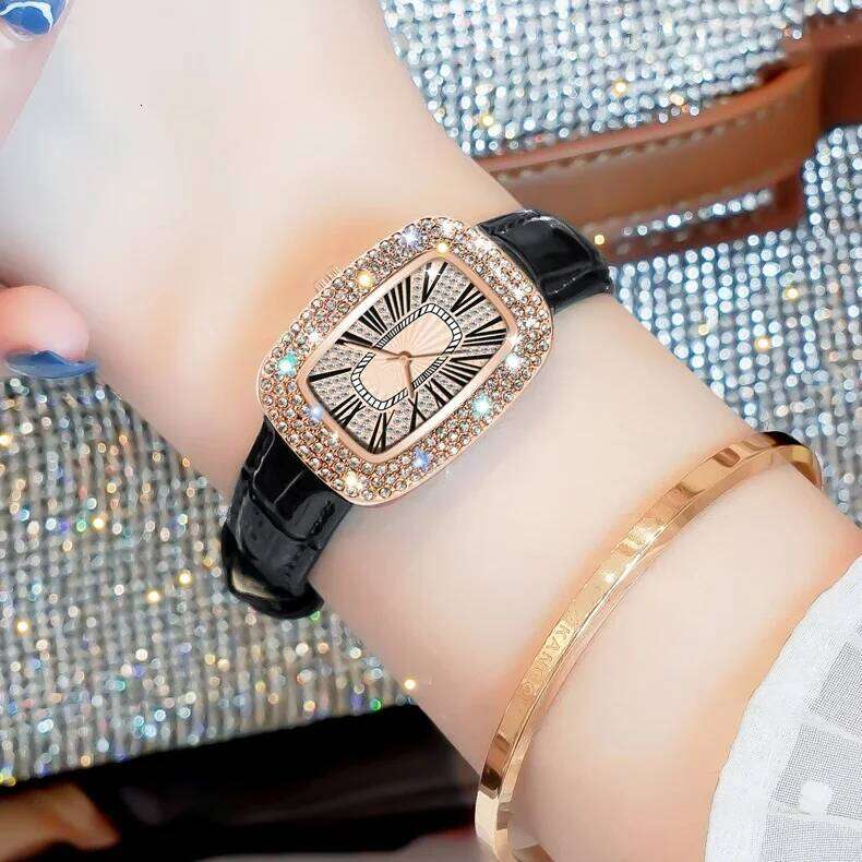 1pc-Fashion Leather Strap Women's Quartz Christmas Valentine's Day Gift H260228