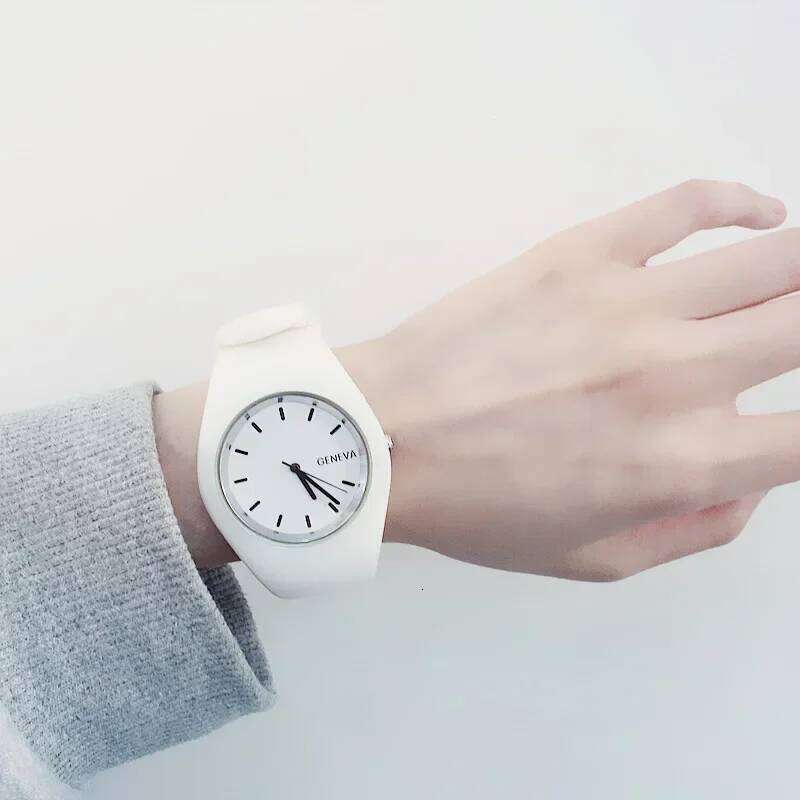 Men Women Cream Color Ultra-thin Fashion Gift Silicone Strap Leisure Geneva Sport Wrist Women's Jelly es H260228