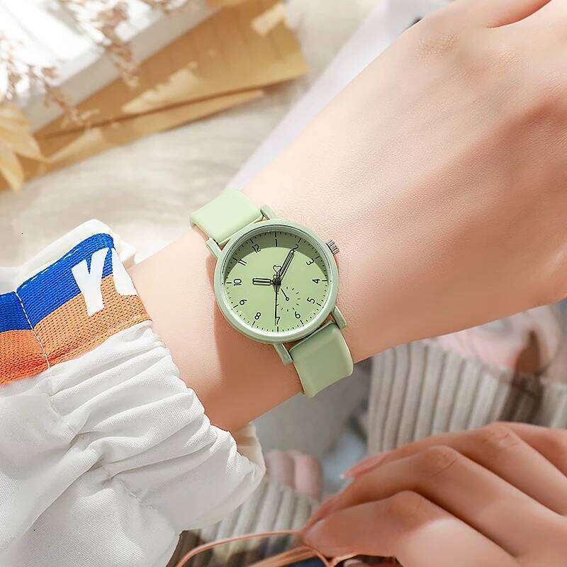Women's Fashion Simple Quartz Student Sports H260228