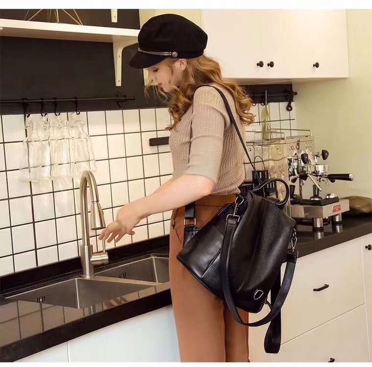 Luxury Shoulder Bags Totes Hobo Top Layer Cowhide Women S Backpack Simple Versatile For Commuting Travel Stylish And Factory Priced Trendy Shoulder Ba