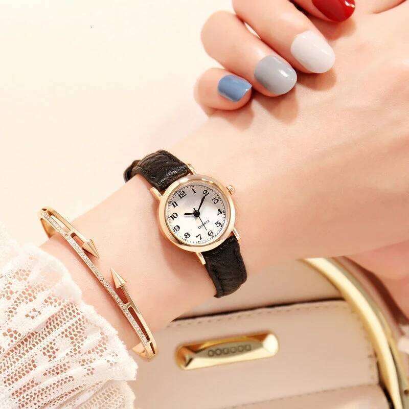Classic Women's Casual Quartz Leather Band Strap New Round Analog Clock Wrist Designer es H260228