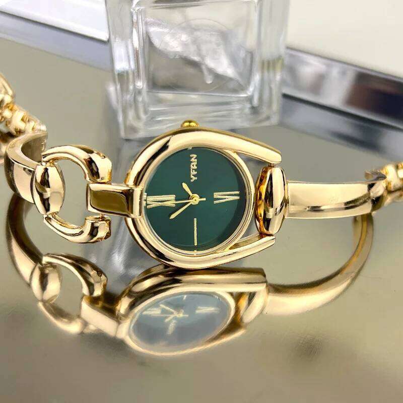 Fashionable Retro Button Wristband Quartz for Women Casual High-End Feel New Model Women's H260228