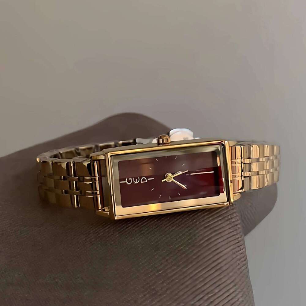 CILOA red medieval female retro square temperament 2025 new trend fashion brand genuine waterproof gift quartz H260228
