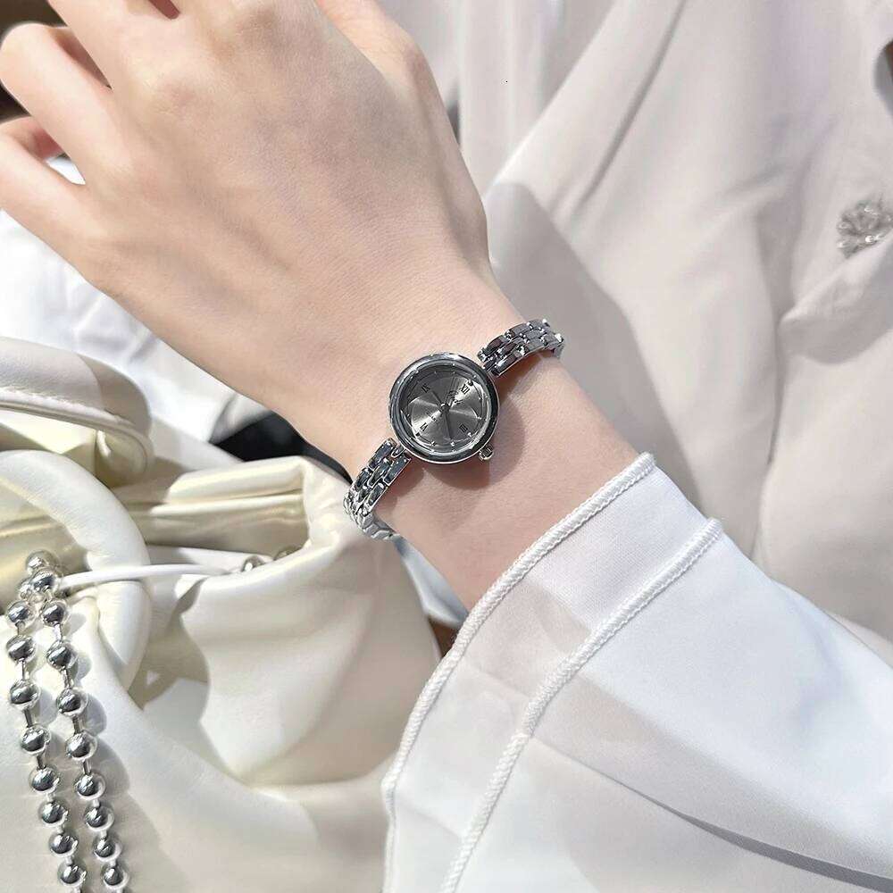 GEDI Minimalist Silver Woman High Quality Small Dial Quartz Ladies es Daily Wear Fashion Wrist Accessory H260228