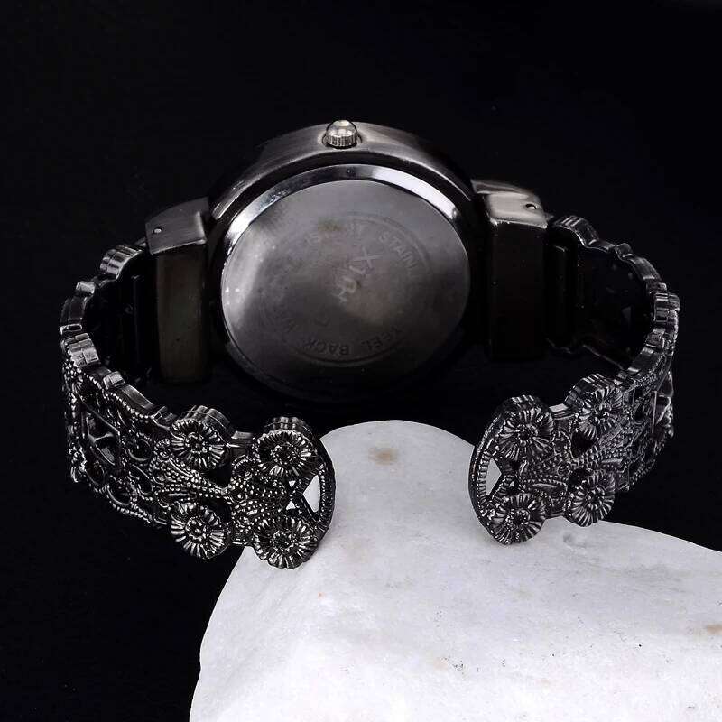 Vintage Women Black Quartz Wrist Unisex Special Antique Clock Elegant Casual Steel Female Mujer Bangle Reloj H260228