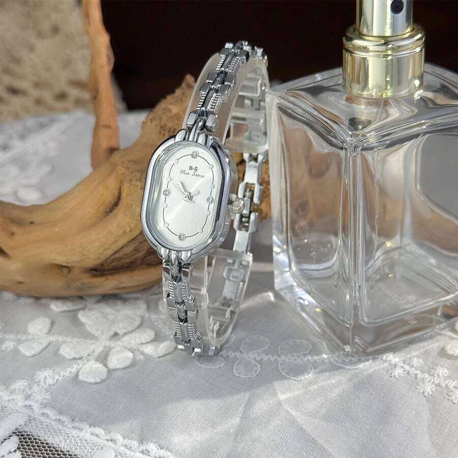 Ladies Vintage Luxury Quartz Elongated Alloy Thin Track Shape Case Elegant Lady Commuter Versatile Ellipse H260228