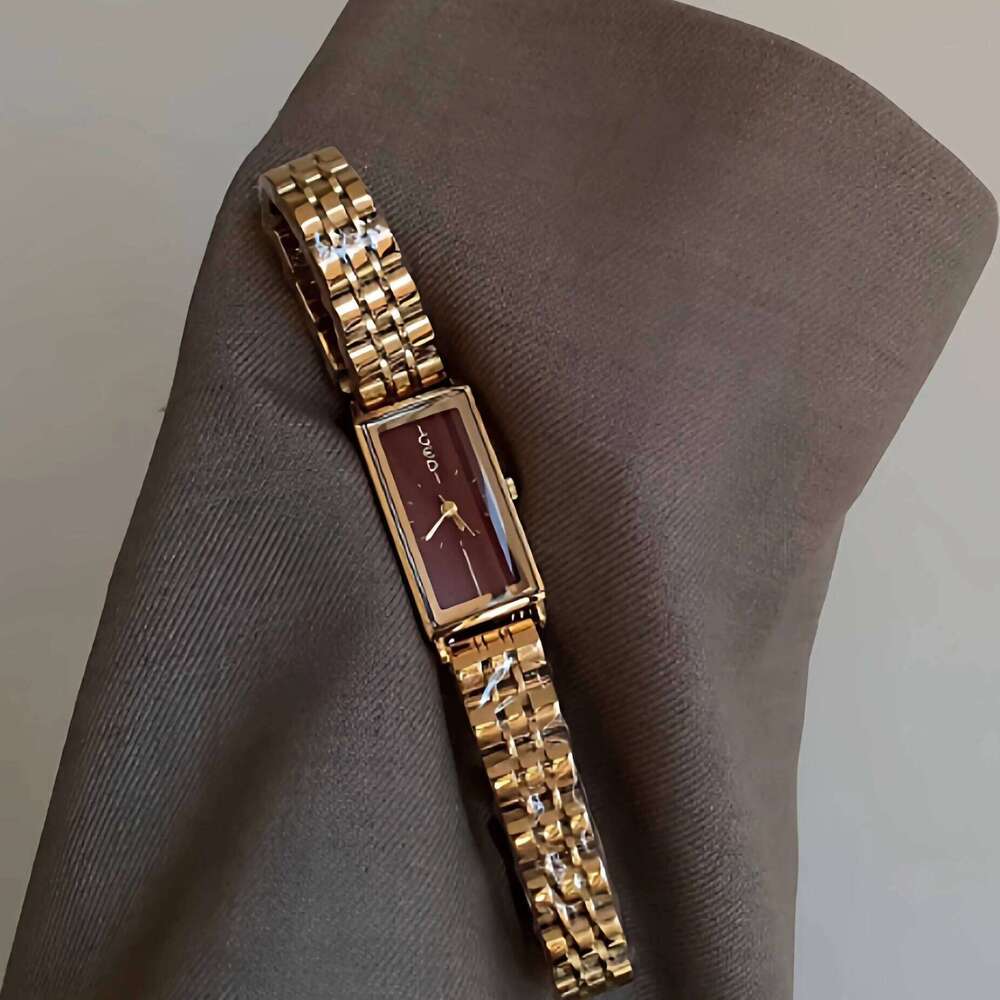 CILOA red medieval female retro square temperament 2025 new trend fashion brand genuine waterproof gift quartz H260228