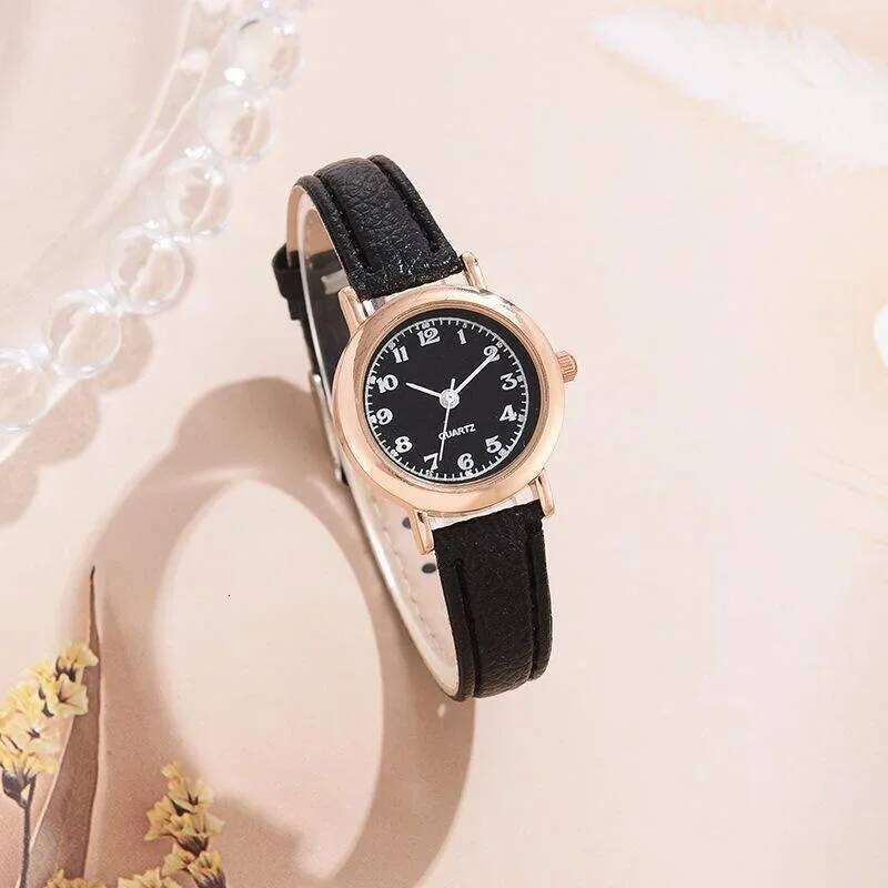 Classic Women's Casual Quartz Leather Band Strap New Round Analog Clock Wrist Designer es H260228