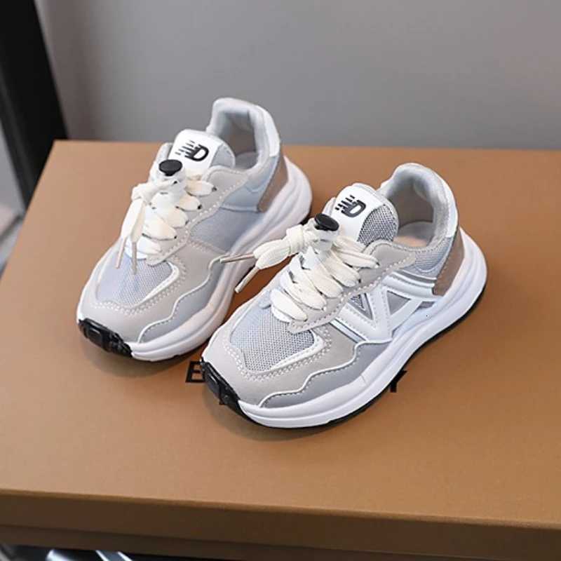 Spring & Autumn Kids' Thick-soled Running Shoes | Soft-soled Comfortable Casual Sports Sneakers for Boys & GirlsT260302