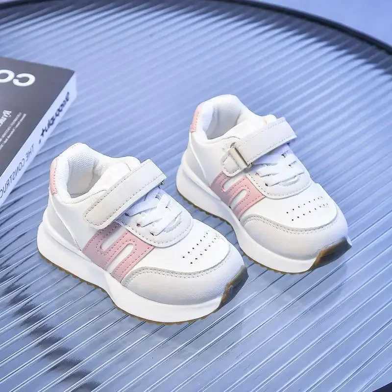 Kids Casual Sneakers New Fashion Round Toe Hook Loop Soft Thick Bottom Non-slip Outdoor Sports ShoesT260302