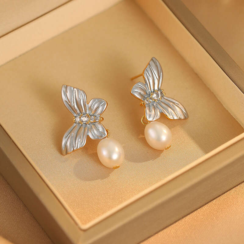 Natural Freshwater Pearl Earrings With Glazed Butterfly Design S925 Silver Stud Earrings Light Luxury Fashion Ear Accessories