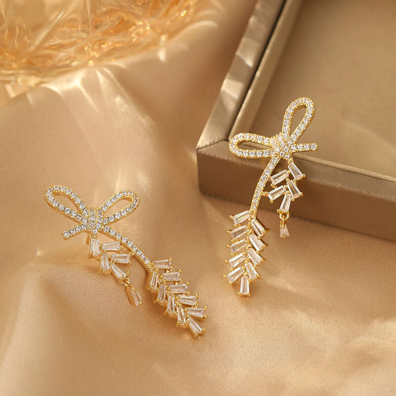 New Light Luxury Style Bow With Zirconia Fashionable Unique S925 Silver Needle Studs
