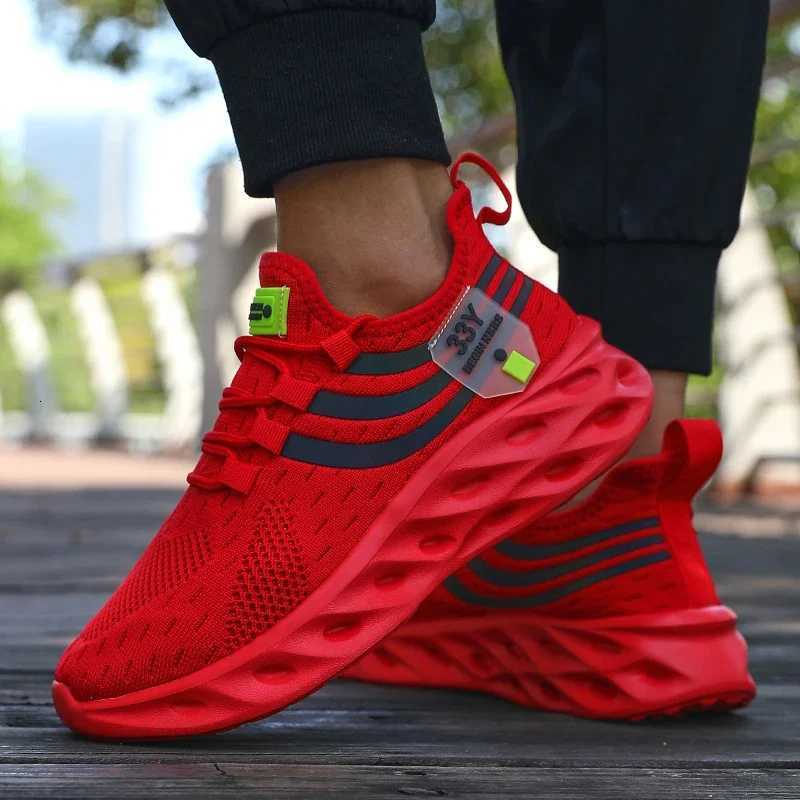 Mens Summer Breathable Mesh Shoes Lightweight Non Slip Knit Running Sneakers Trendy Aesthetic Focused Jogging Basketball Shoes K260302