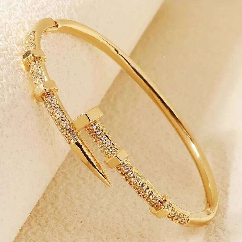 YISON New Female Nail Bracelets Trendy Zircon Bracelet for Women Everyday Party Festive Jewelry Girl's Gifts XJ260302