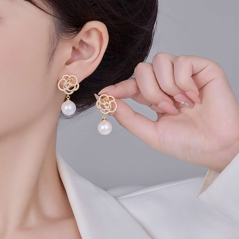 Light Luxury Style Zircon Flower Pearl With High-end Feel S925 Silver Needle Studs Earrings