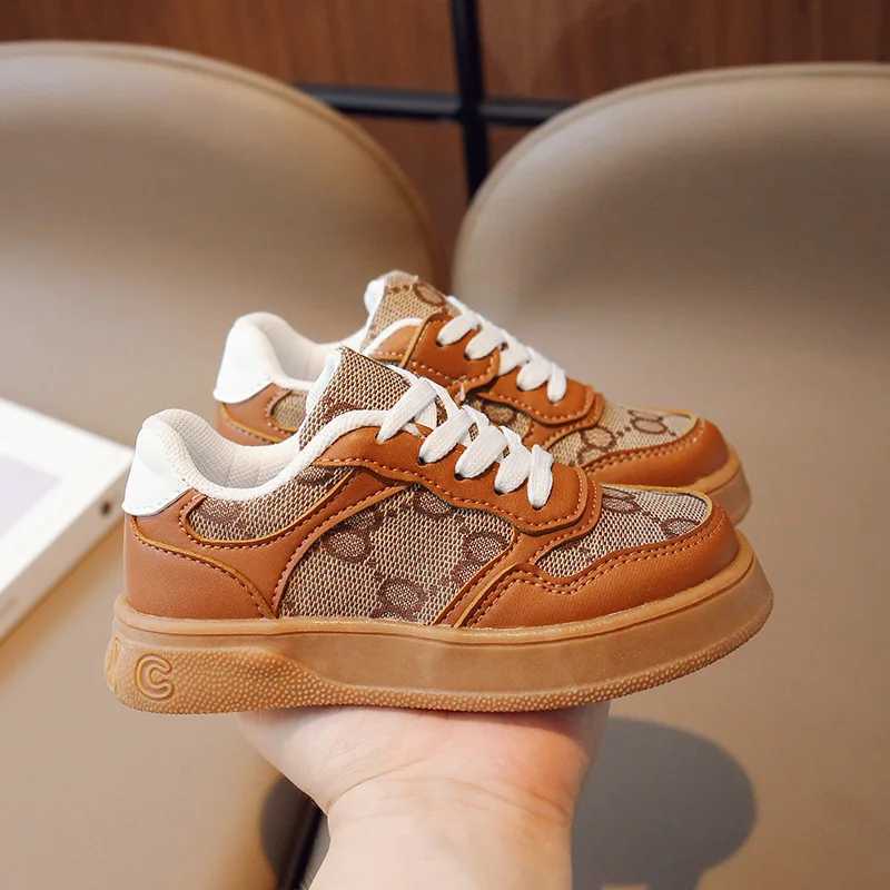 Kids Vintage Monogram Sneakers Scratch-Resistant Leather Trim Bendable Sole Versatile School ShoesT260302