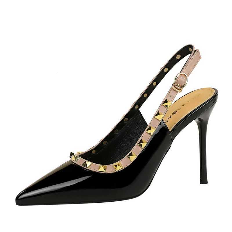 European And American Style Banquet High Heels Super High Heels Shallow MOUth Patent Leather Empty Strap Single Shoes K260302