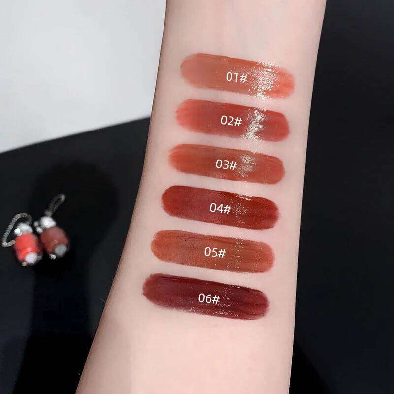 Gege Bear Keychain Pendant Water Gloss Gloss, Easily Apply Moisturizing Mirror Finish for Autumn&Winter Colors Lip Stain H260302