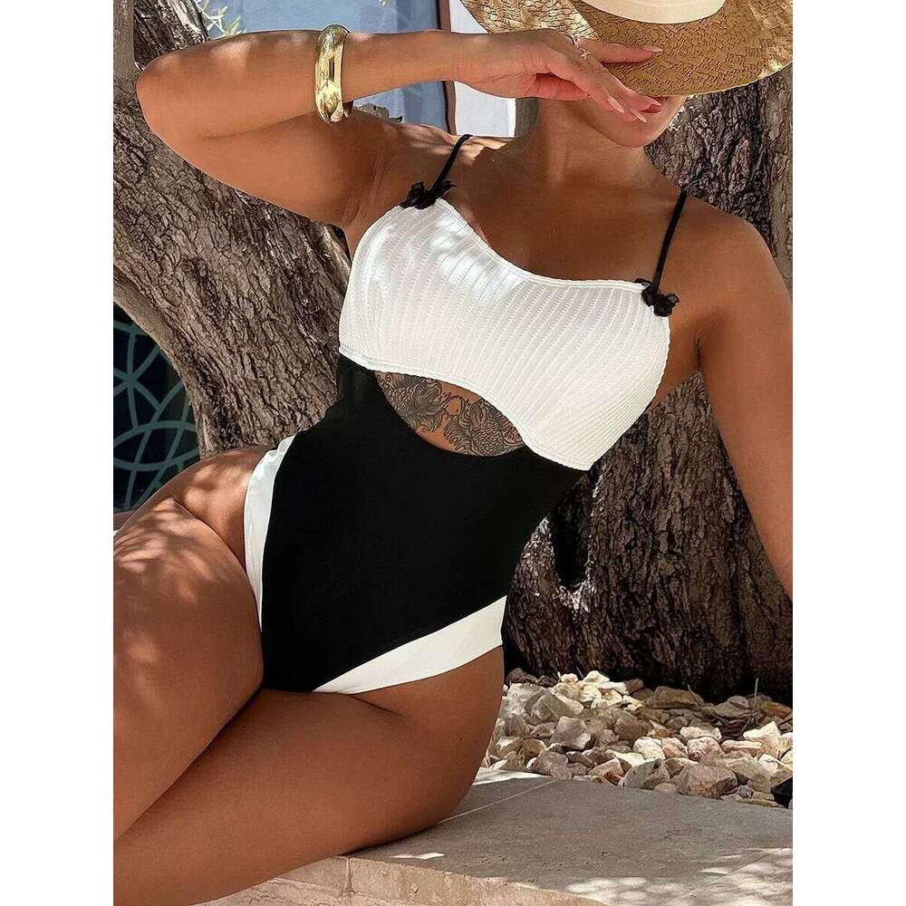 Sexy Splicing Wrinkled Women Swimwear One Piece Swimsuit Female High Cut Monokini Black Contrast Bathing Suit Swim Beach Wear Z260301