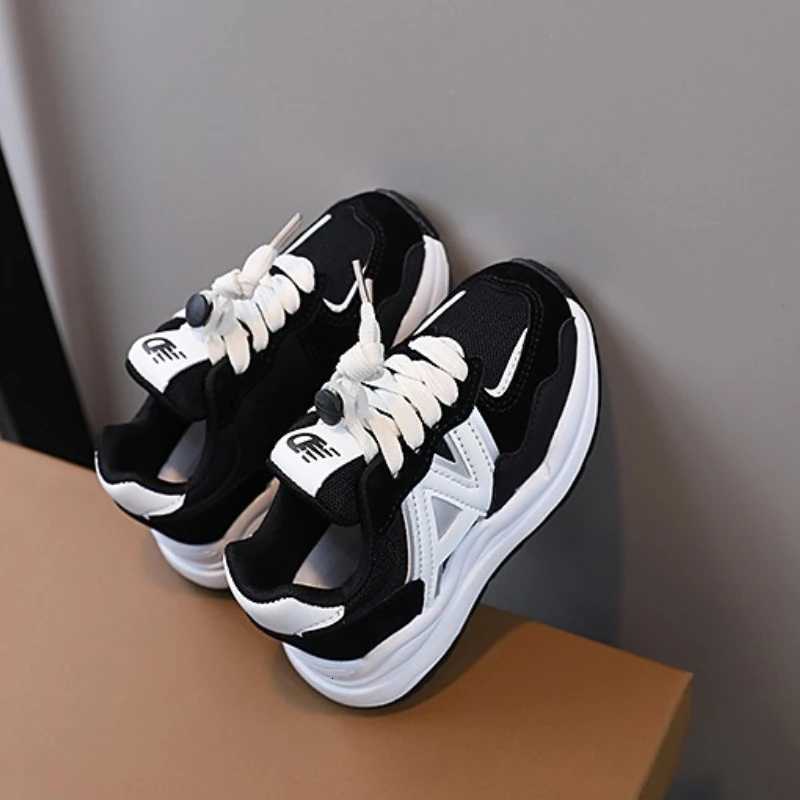 Spring & Autumn Kids' Thick-soled Running Shoes | Soft-soled Comfortable Casual Sports Sneakers for Boys & GirlsT260302