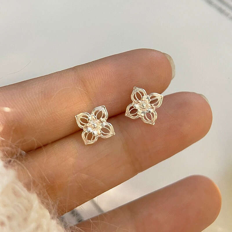 Hollow Four-leaf Clover Earrings Women Forest-style Trendy Versatile Accessory