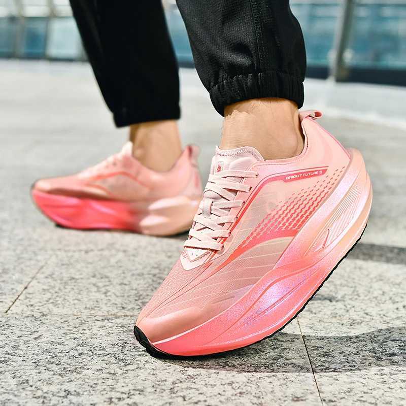 New Cushioning Running Shoes For Men Suitable Heavy Runners Lace Up Sports Women K260303